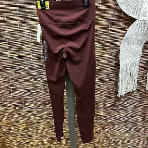 Women's High-Rise 7/8 Leggings - All in Motion™ Size XS - Picture 3 of 3